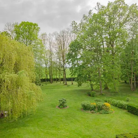 Le Chateau De 3* Crespy-le-Neuf