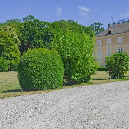 Le Chateau De Bed & Breakfast 3*