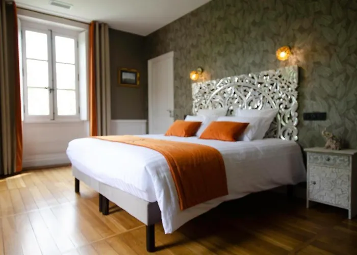 Le Chateau De * Crespy-le-Neuf